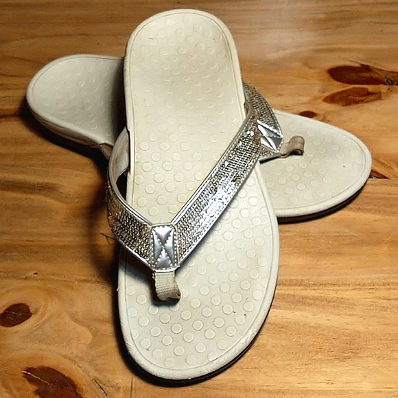 Vionic Tide Sequined Toe Post Flip Flops - Picture 3 of 11